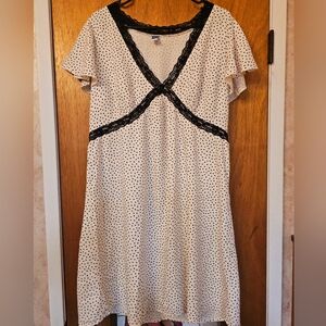 Old Navy Polka Dot Maternity Crepe Lace-Trim Dress NWOT Large